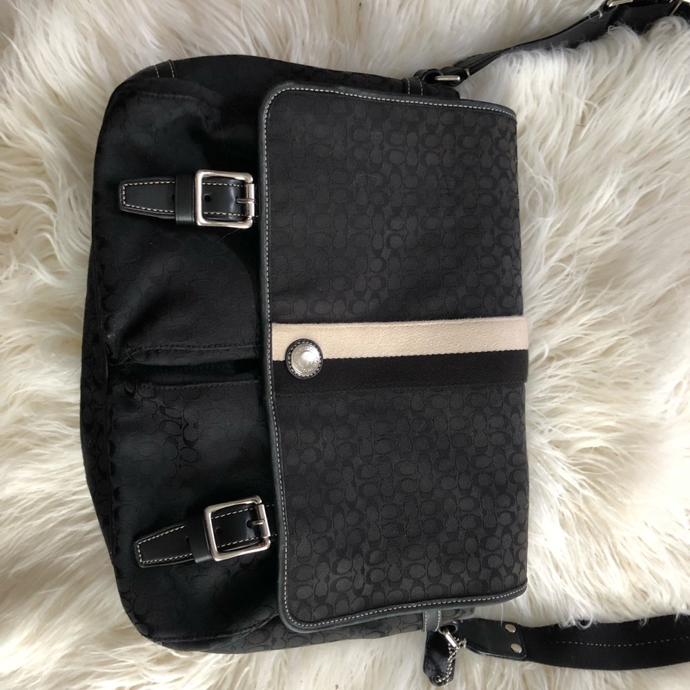 Coach messenger bag 💼